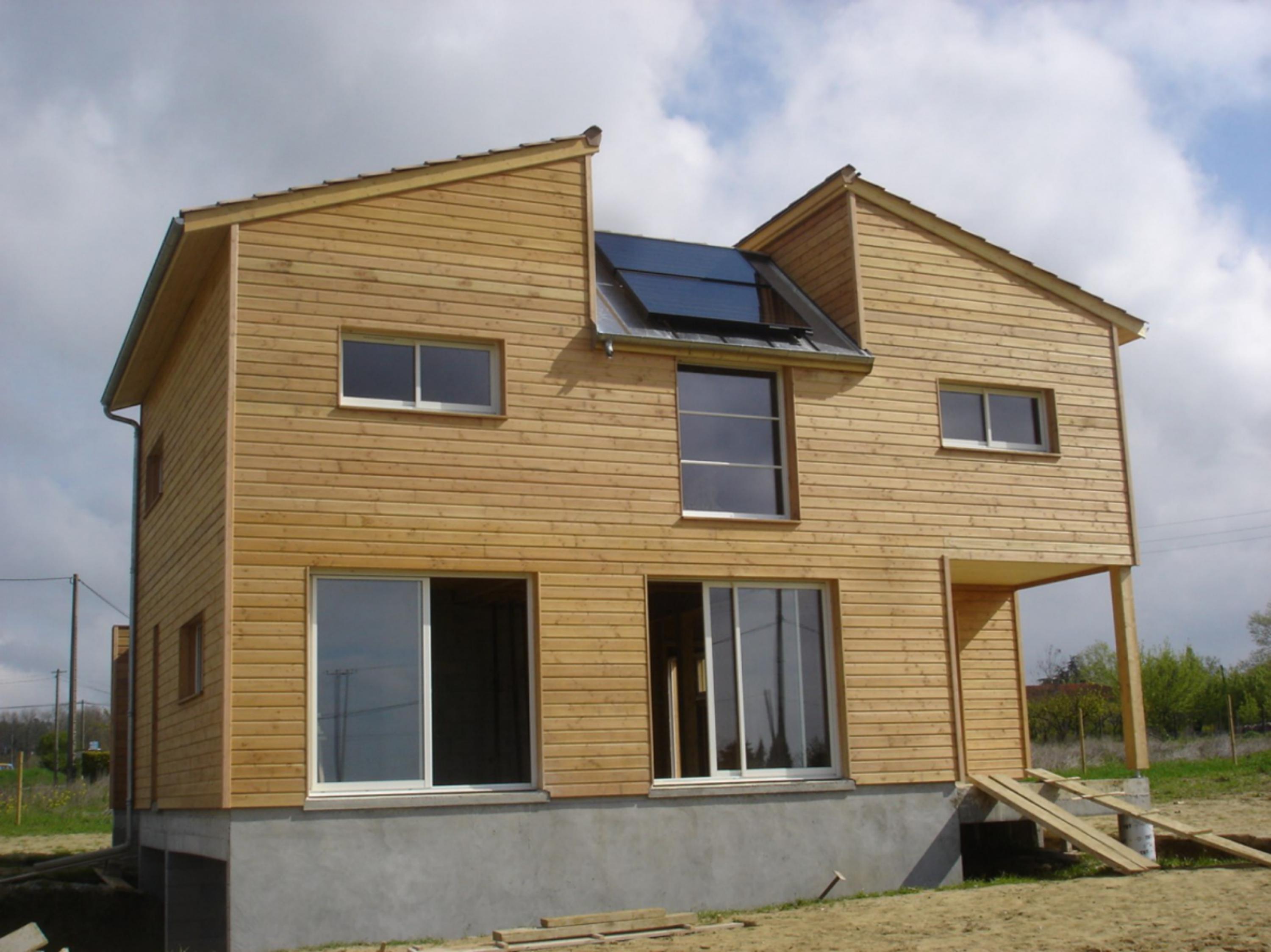 Réalisation maison bardage mélèze - Brisse les charpentiers Marmande